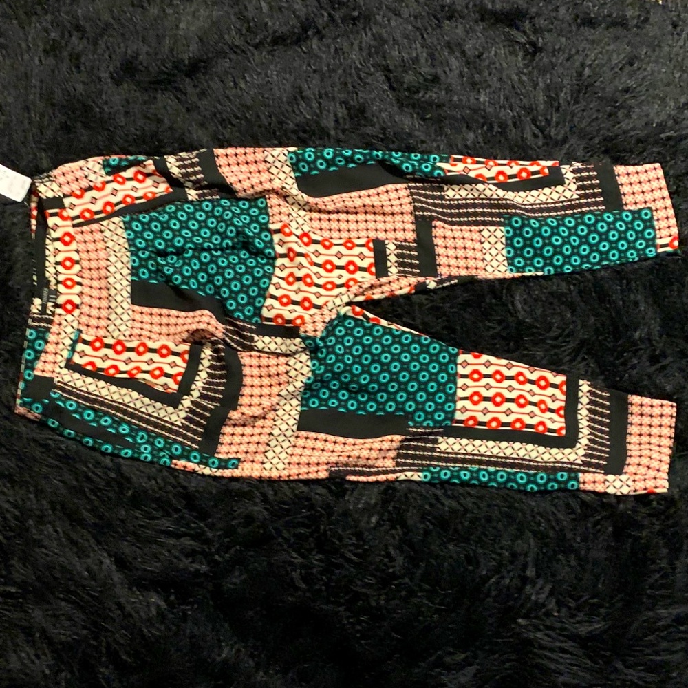 NWT Abstract Print Balloon Pants